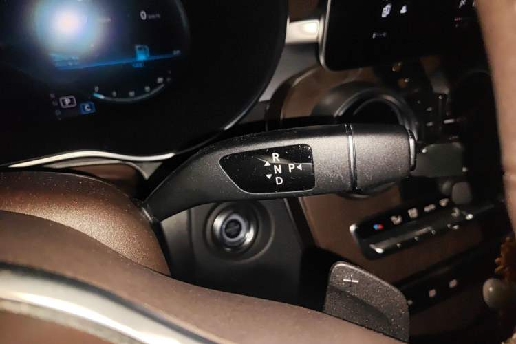 Used Mercedes-Benz GLC 2020 Facelift GLC 300 L 4MATIC Dynamic Edition