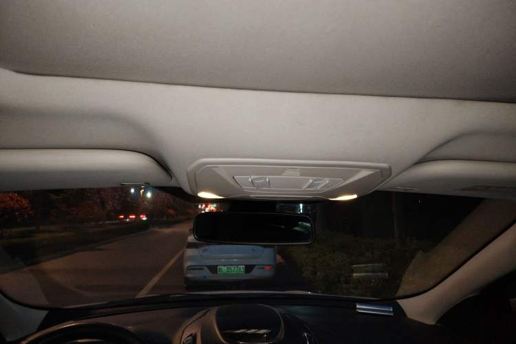 Used Ford Kuga 2018 EcoBoost 180 Two-Wheel-Drive Luxury Wing Edition Headliner