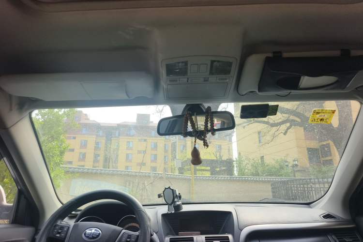 Used Bestune X80 2015 2.0L Automatic Comfort Anniversary Edition
