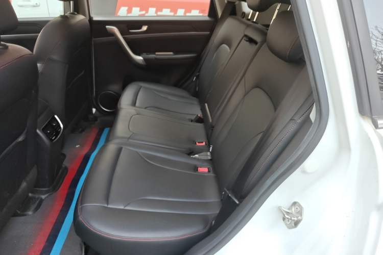Used Haval M6 2018 1.5T Manual Two-Wheel Drive Elite Model Left Rear Seat
