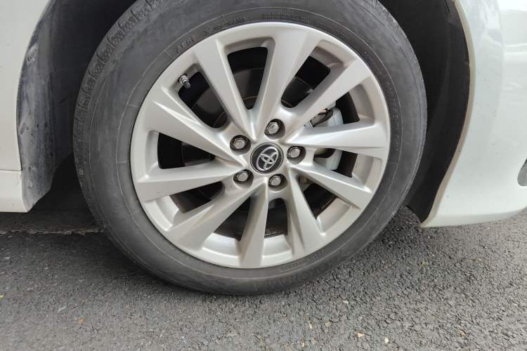 Used Toyota Camry 2023 2.0G Luxury Edition Right Front Wheel Hub