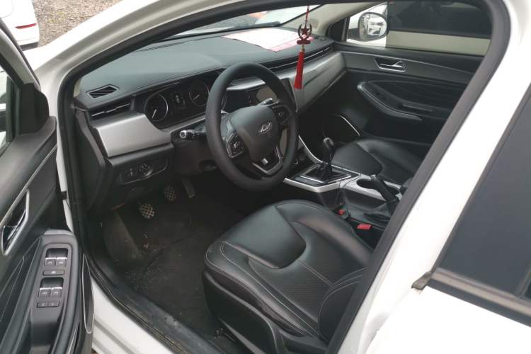 Used Chery Arrizo 5 2019 Facelifted PRO 1.5L Manual Youth Edition China VI Standard Driver Seat