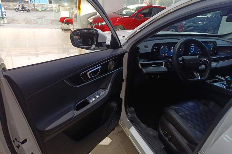 Used Chery Tiggo 7 PLUS 2023 Champion Edition 1.5TGDI DCT Prestige Model
