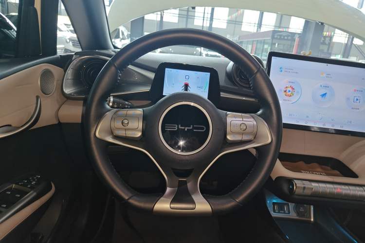 Used BYD Dolphin 2023 420 km Fashion Edition