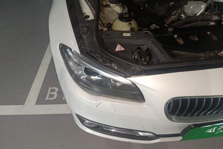 Used BMW 5 Series 2014 525Li Luxury Design Package
