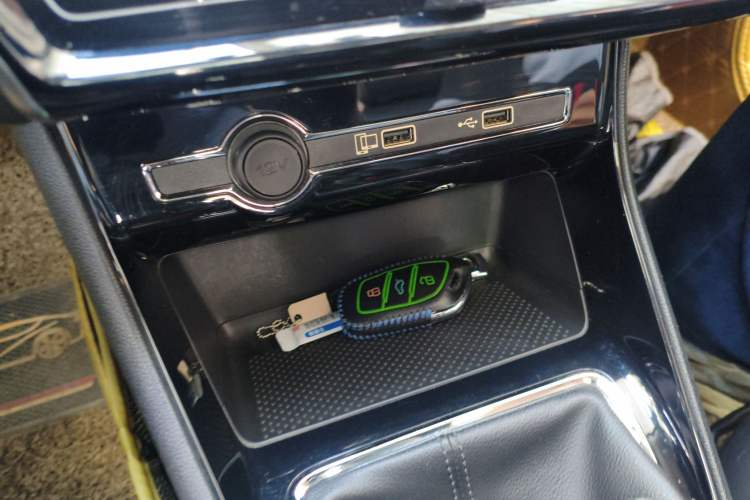 Used Roewe i5 2020 1.5L Manual 4G Connect Leehao Flagship Edition