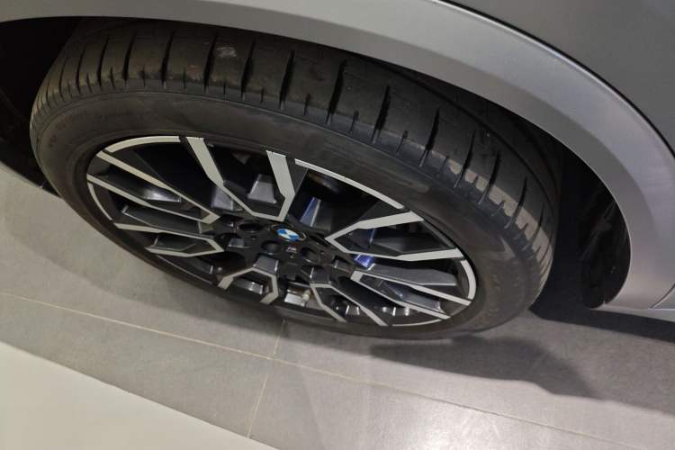 Used BMW X5 2023 xDrive 40Li M Sport Night Edition Package
