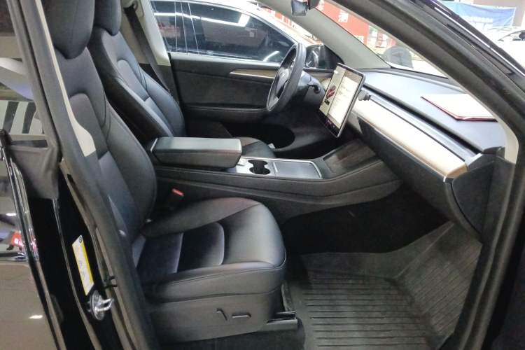 Used Tesla Model Y 2021 Standard Range Rear-Wheel Drive Version