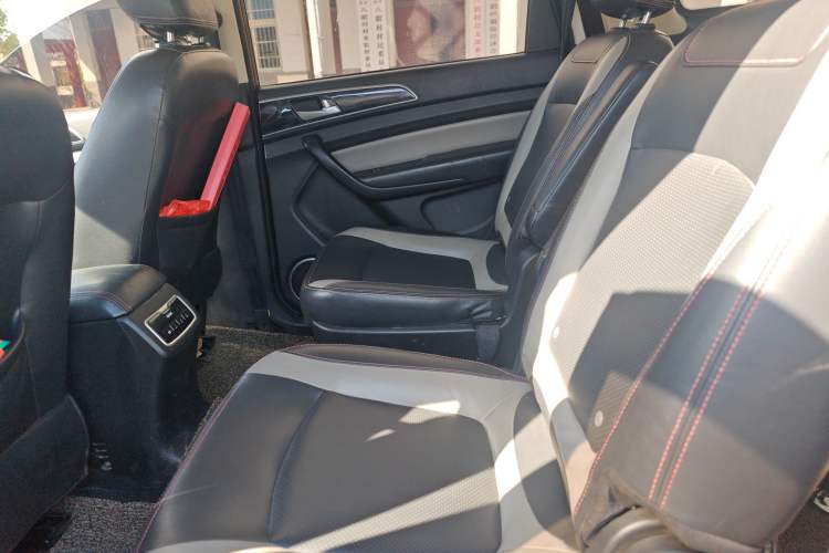 Used HYOSOW H3 2015 1.5L manual luxury version