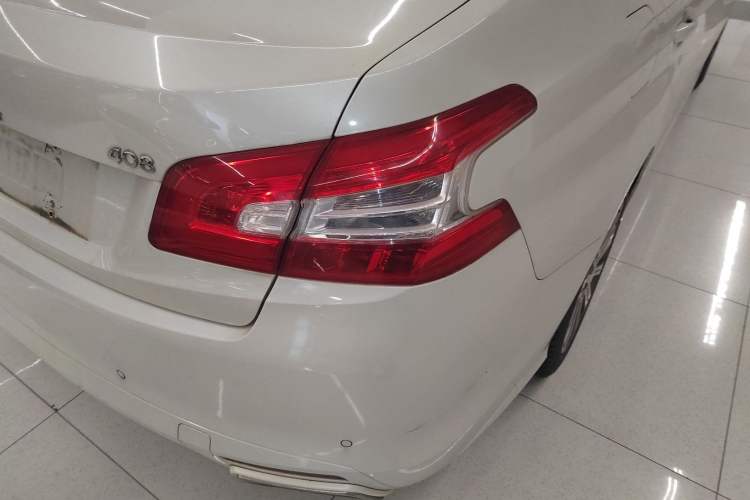 Used Peugeot 408 2015 1.2T Automatic Luxury Edition Right Rear Taillight