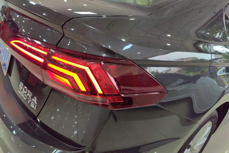 Used Volkswagen Bora 2021 280TSI DSG Elite Smart Connectivity Version Right Rear Taillight