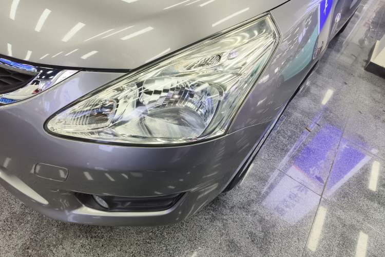 Used Nissan Tiida 2011 1.6L CVT Comfort Model
