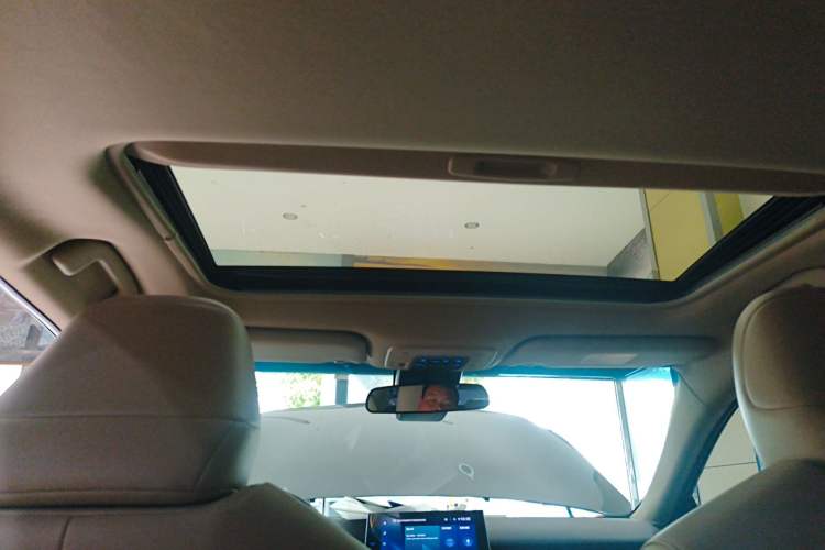 Used Toyota Avalon 2022 2.5L Luxury Edition Headliner