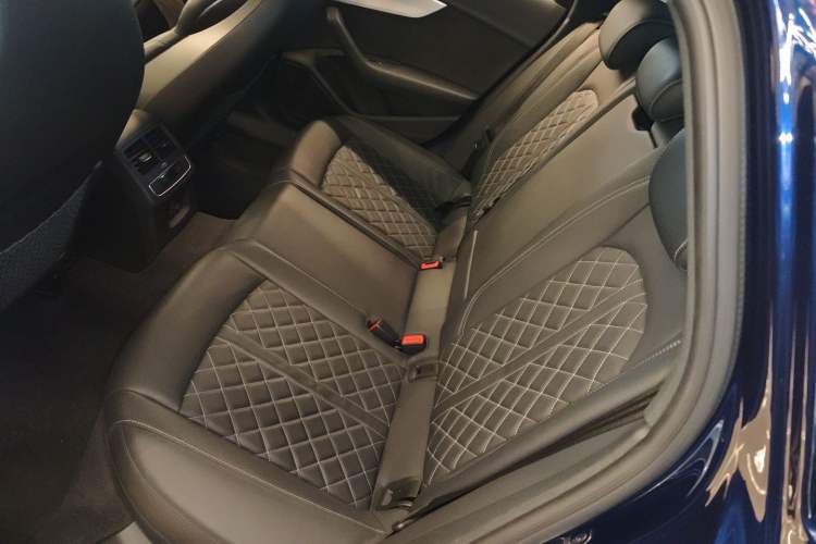 Used Audi S4 2018 S4 3.0TFSI Interior 4