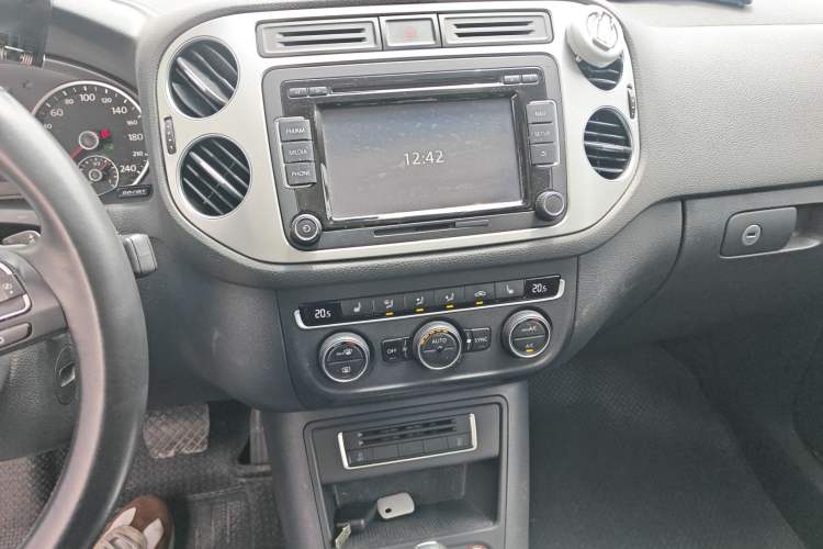 Used Volkswagen Tiguan 2015 1.8TSI Automatic Two-Wheel Drive Luxury Model