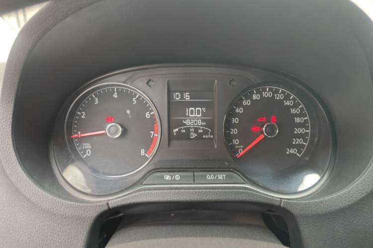 Used Volkswagen Polo 2016 1.4L Manual Fashion Model