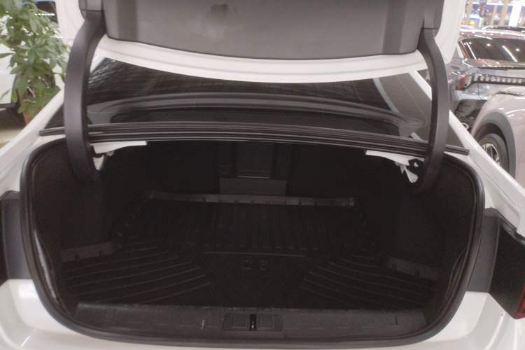 Used Citroen C6 2021 400THP Comfort Edition
