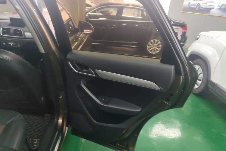 Used Audi Q3 2017 30 TFSI Fashion Model
