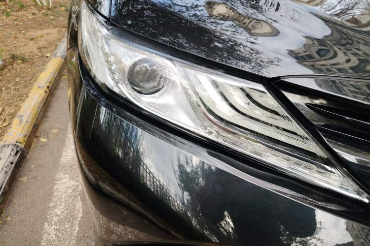 Used Toyota Camry 2018 2.0G Luxury Edition
