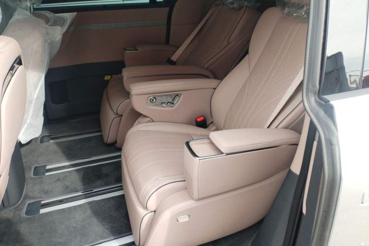 Used XPeng X9 2026 Model—Range-Extended Version 1602 Ultra
