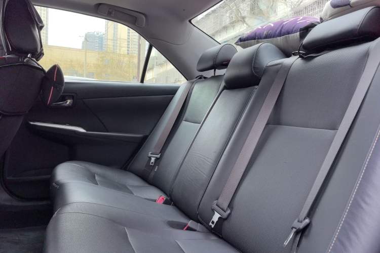 Used Toyota Camry 2016 2.0G 10th Anniversary Leading Edition
