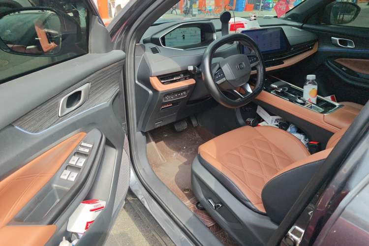 Used CHANGAN NEVO Q05 2024 Truly Delicious Version 125cc Superior Design CATL Driver Seat