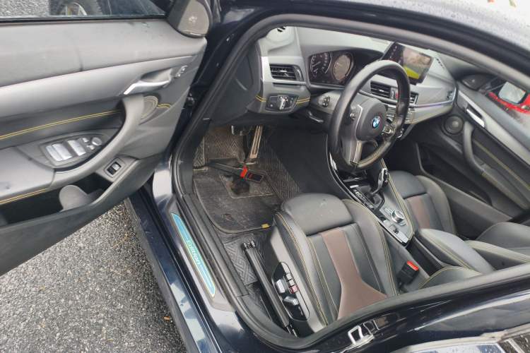 Used BMW X2 2023 xDrive 25i Shining Edition
