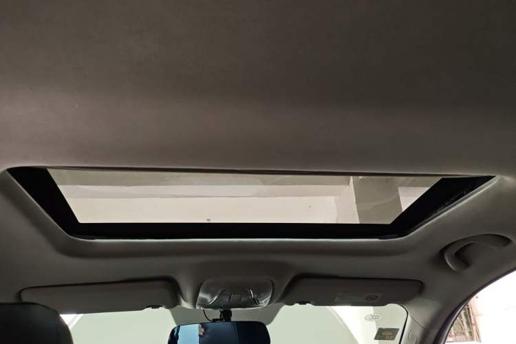 Used GAC Trumpchi GS4 2015 200T Manual Luxury Edition Headliner