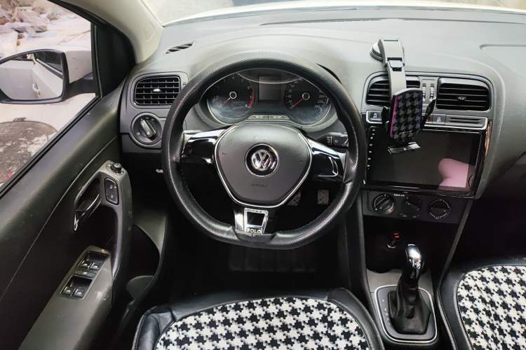 Used Volkswagen Polo 2018 1.5L Automatic Advanced Driving Model
