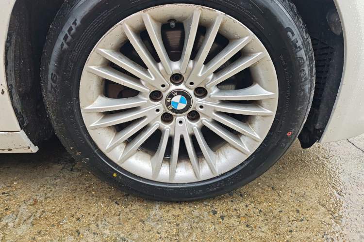 Used BMW 5 Series 2014 525Li Leading Model