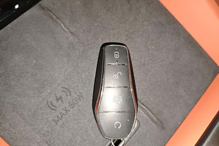 Used BYD Tang L 2025 DM 175KM Drone Player Edition