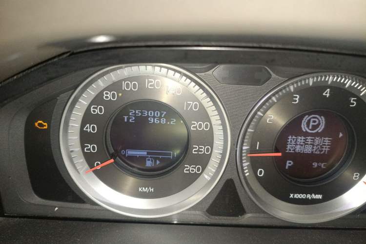 Used Volvo XC60 2012 T5 Zhiya Edition Odometer Close Up