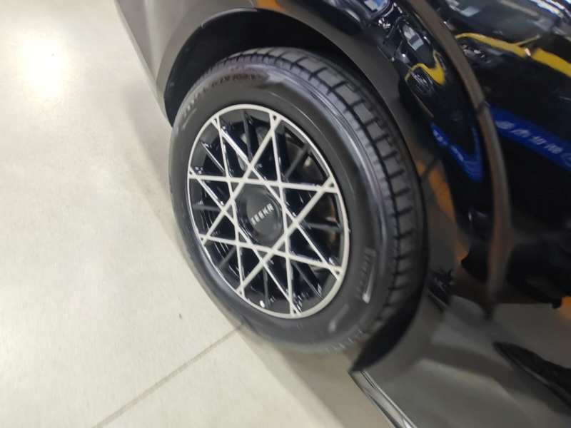 Used Zeekr 009 2024 7-Seater Walk-Through Version Four-Wheel Drive 108 kWh — 25