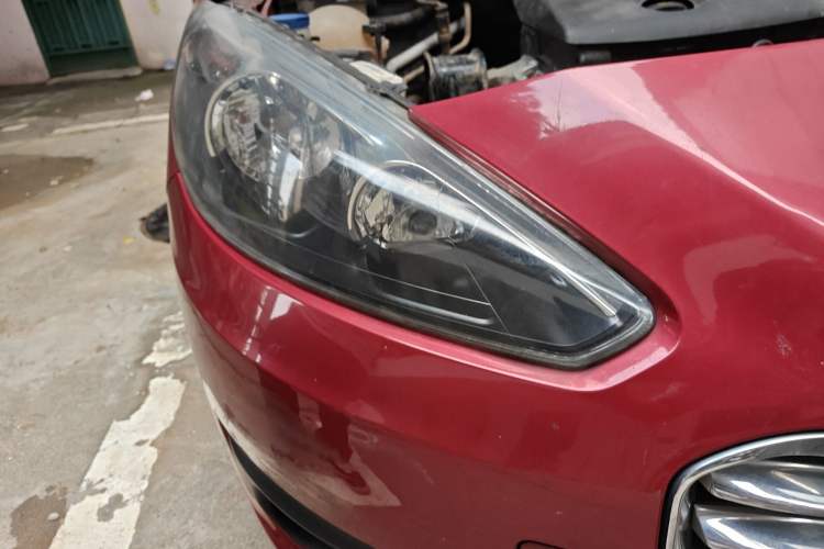 Used Peugeot 308 2014 Enjoy Edition Classic 1.6L Automatic Premium Model Right Front Headlight