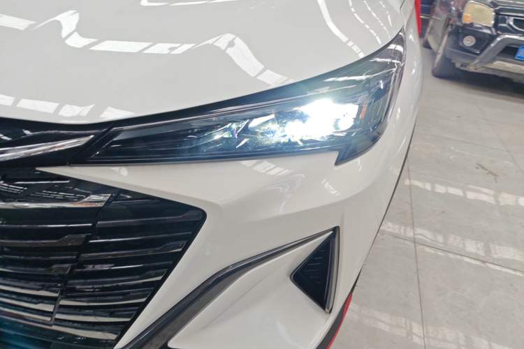 Used CHANGAN X5 PLUS 2026 Model, Second Generation, 1.5T Transcendence PRO Left Front Headlight