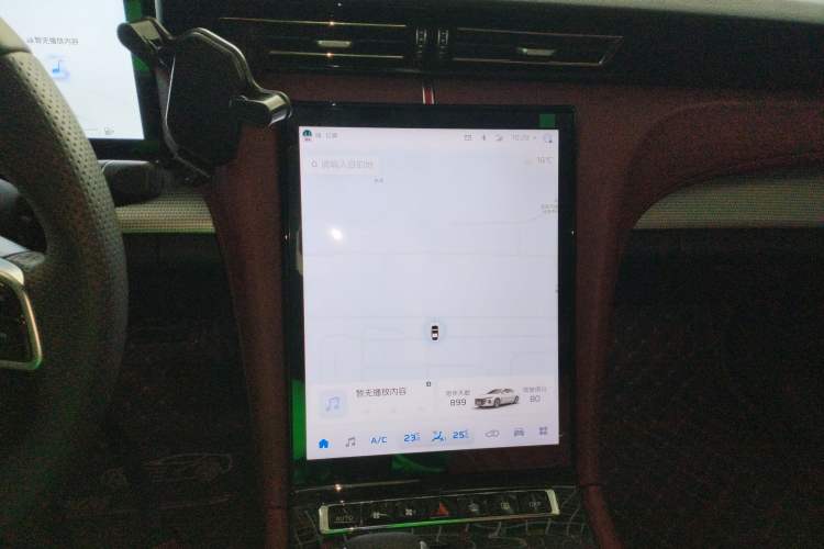 Used Hongqi H5 2024 2.0T Automatic Smart Connect Flagship Edition Audio And AC Panel