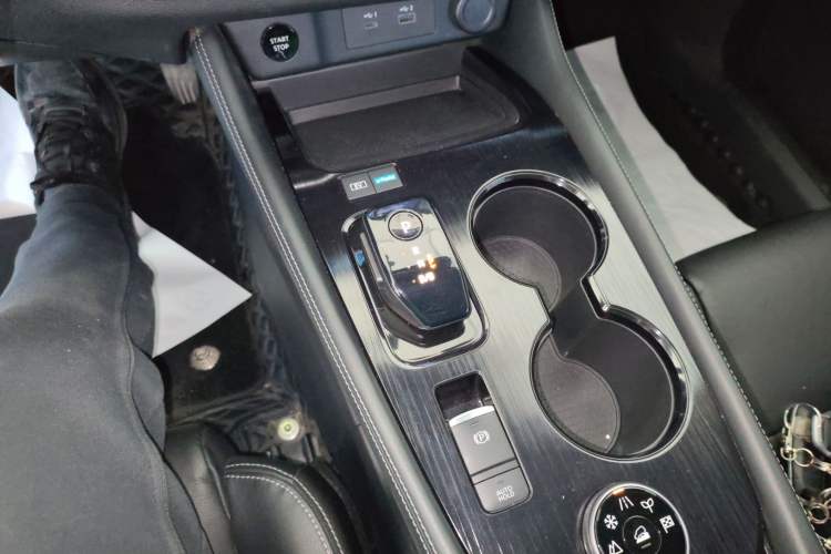 Used Nissan X-Trail 2023 e-POWER Ultra-Hybrid Dual-Motor All-Wheel-Drive Luxury Edition
