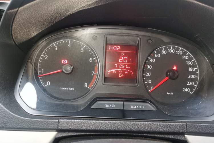 Used Volkswagen Jetta 2015 Value Edition 1.6L Manual Fashionable Style