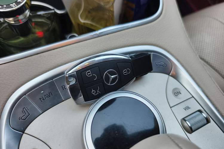 Used Mercedes-Benz S-Class 2014 S 400 L HYBRID Vehicle Key