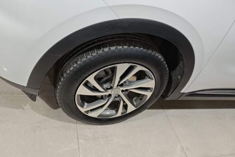 Used Buick Envision 2020 Encore S 652T Four-Wheel Drive Luxury Model Exterior 1