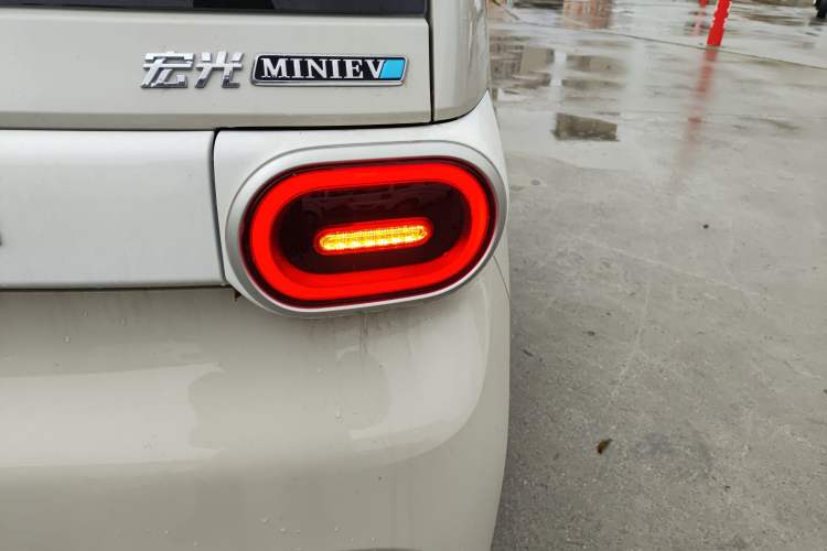 Used Wuling Hongguang MINIEV 2024 3rd Generation 215km Youth Edition
