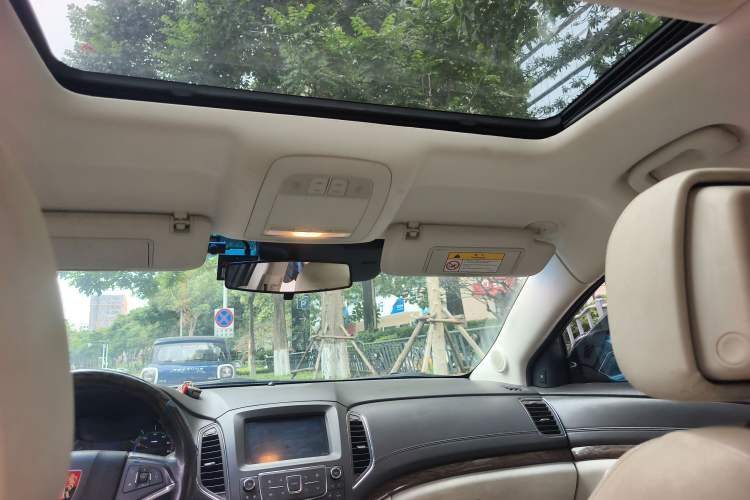 Used Roewe e950 2017 50T Hybrid Connected Executive Edition