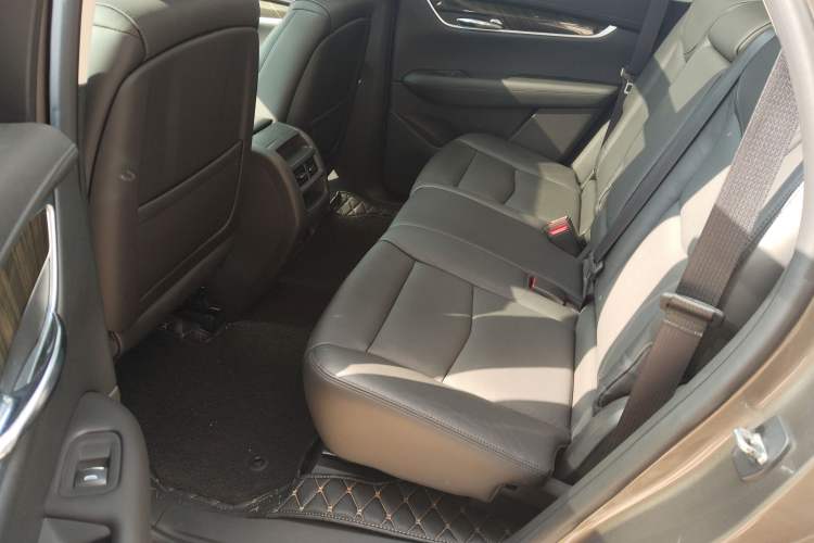 Used Cadillac XT5 2016 28T Four-Wheel Drive Luxury Model
