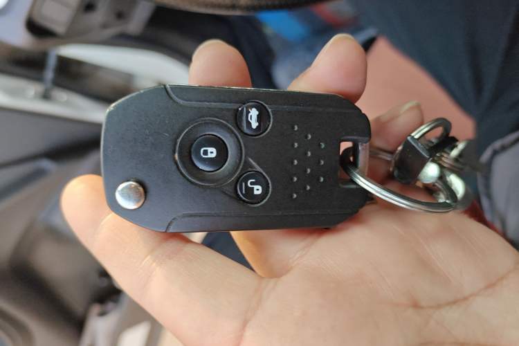 Used Subaru Forester 2013 2.5i Automatic Luxury Edition Vehicle Key