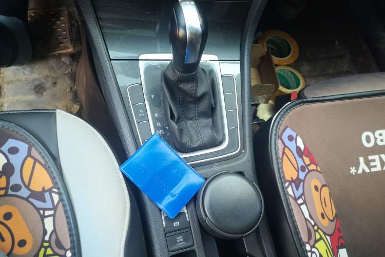 Used Volkswagen Golf 2019 200TSI DSG Comfort Version China VI Standard Gear Lever