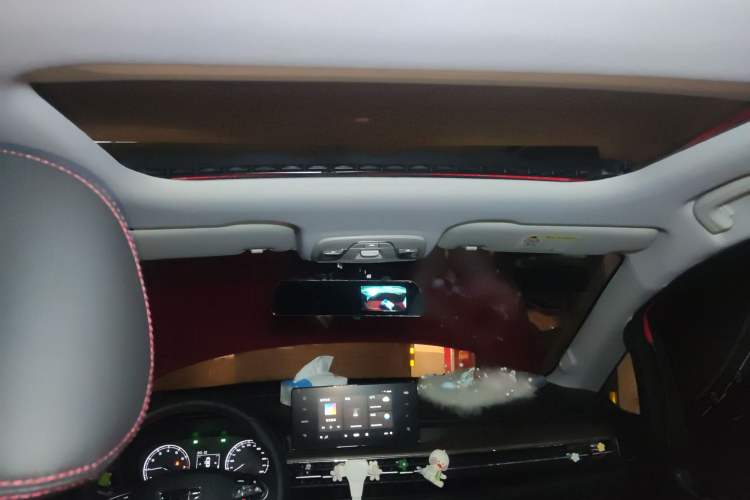 Used Geely Auto Vision X3 2021 PRO 1.5L CVT Deluxe Model Headliner