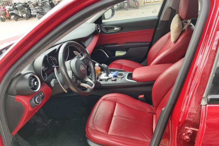 Used Alfa Romeo Giulia 2021 2.0T 280HP Luxury Edition