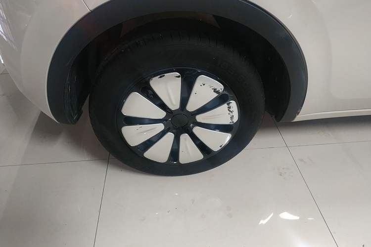 Used Wuling Bingo 2023 333 km Lingxi Connected+ Version
