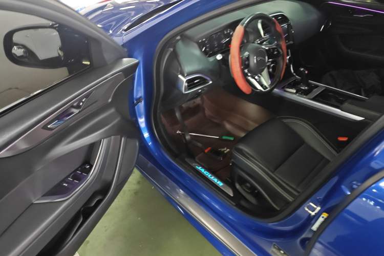 Used Jaguar XEL 2020 2.0T 200PS R-DYNAMIC Youth Sports Edition Driver Seat