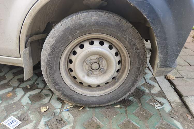 Used CHANGAN KUAYUE Xing V3 2022 1.5L Gasoline Standard Model 2-Seat Van JL473QH Right Front Wheel Hub